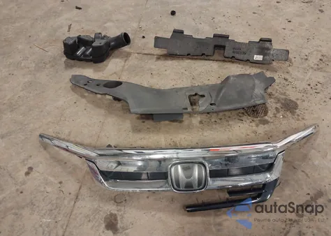2019 Honda Pilot Touring from USA, damaged, VIN 5FNYF6H65KB018642